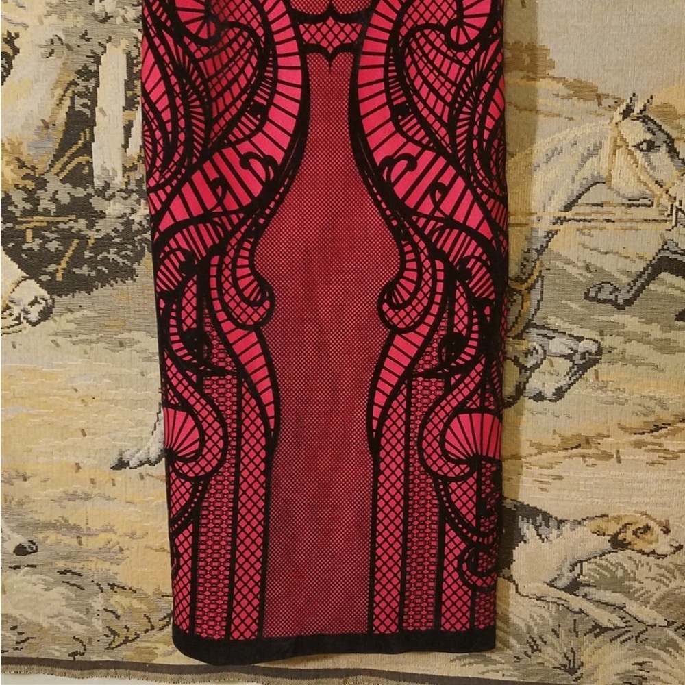 ๐น Worthington Bodycon Velvet Dress ๐ - Picture 3 of 7